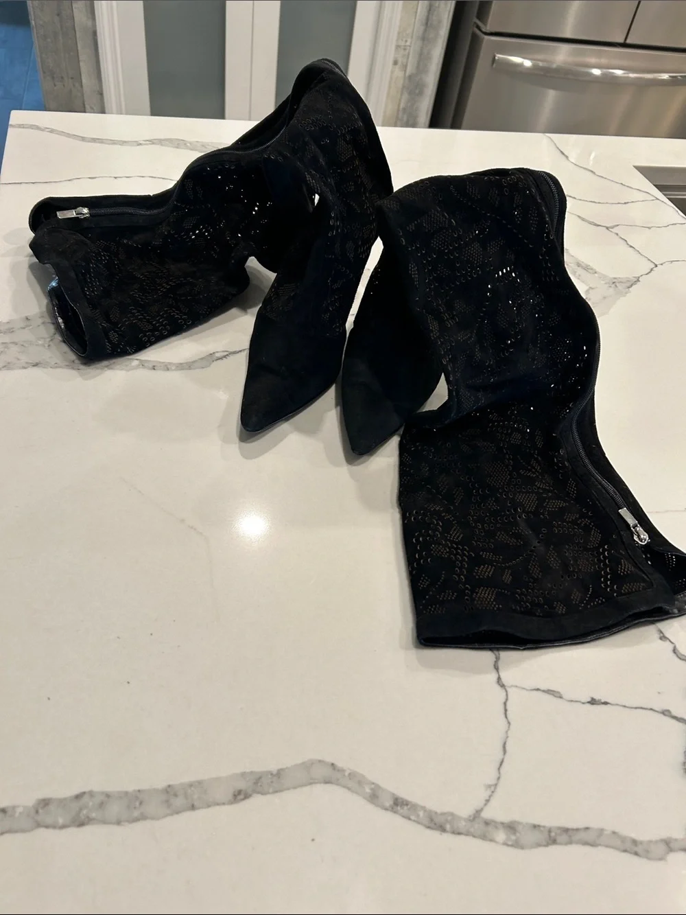 Black Knee-High Stiletto Boots